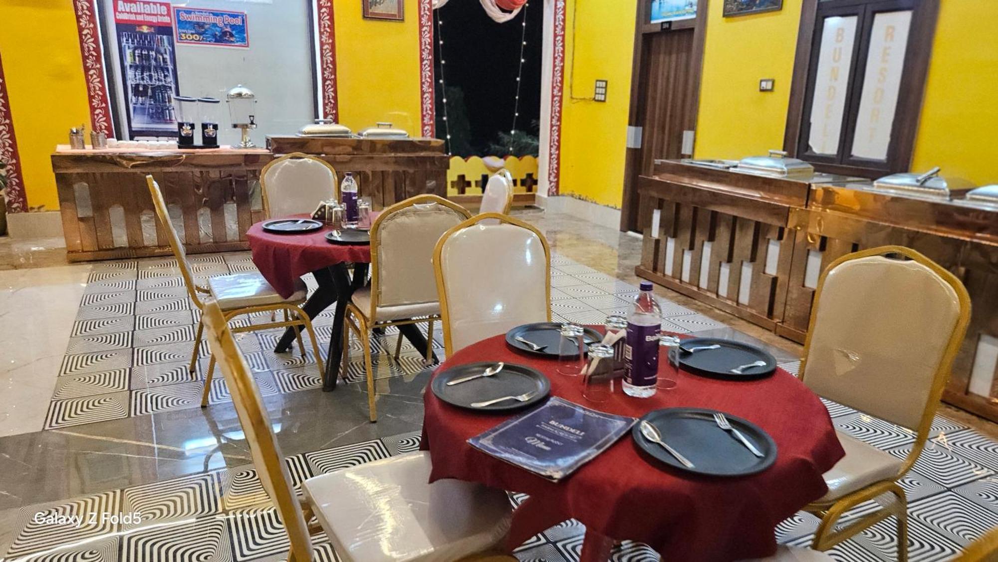 Bundeli Farm Resort & Banquet Орча Екстериор снимка